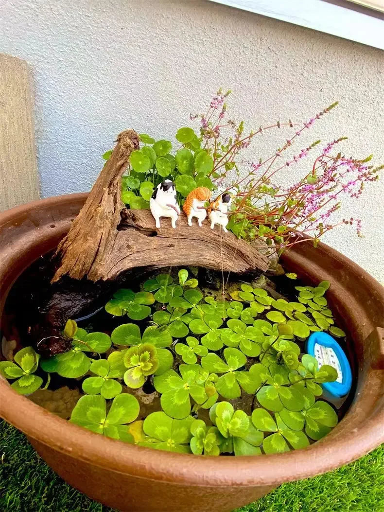 Cute Fishing Cat Aquarium Ornament – Mini Decorative Figurine for Aquascaping, Micro-Landscapes & DIY Tank Decor