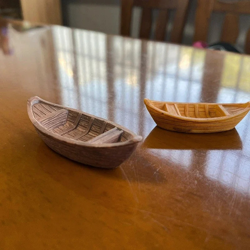Mini Floating Boat Figurine – Resin Micro Landscape Ornament for Aquariums, Bonsai & DIY Terrarium Decoration